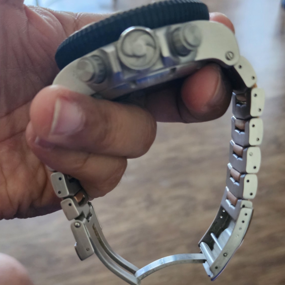 Invicta 13686 - Picture 2 of 6